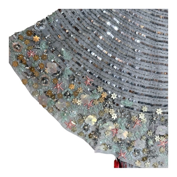 Mac Duggal Sequined V Neck Floral Embellished Cape Sleeve Gown NWT - Picture 7 of 8